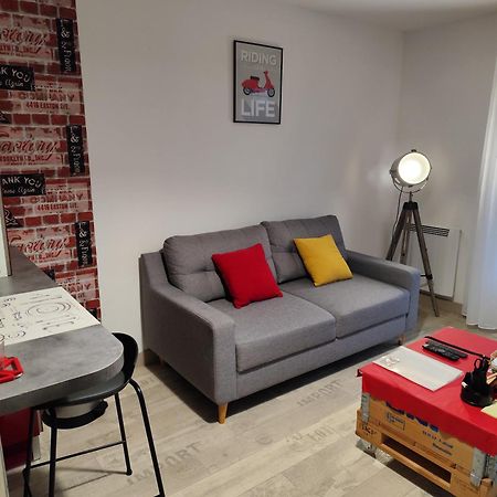 Loc126 Apartamento Montreuil-Bellay Exterior foto